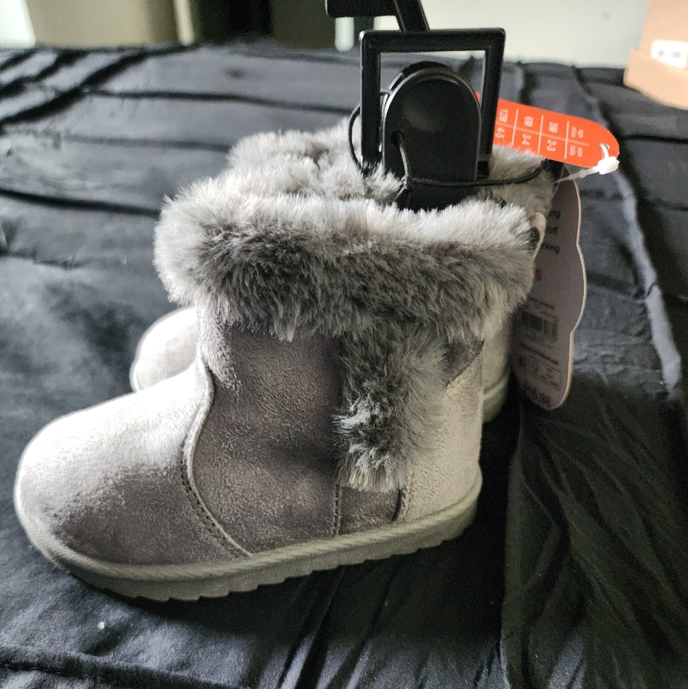 Wonder Nation Gray Fur-Lined Kids' Boots